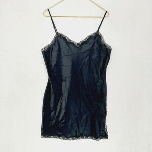 Victoria's Secret Black Sleeveless Camisoles Tops 5126